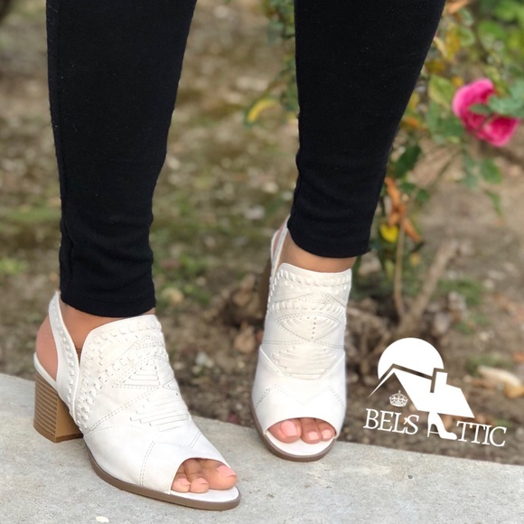 Vegan Tribal/ Boho Leather Peep Toe Booties - Picture 4 of 7